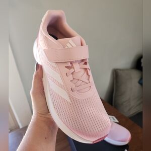 Adidas Duramo size 7 Youth, fits 8.5 Women's, 2-Tone pink colorway.